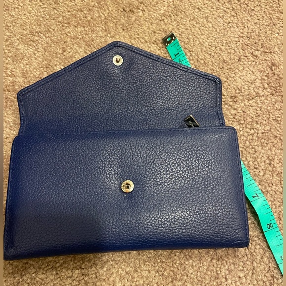 Danier navy foldover style wallet - Picture 2 of 9